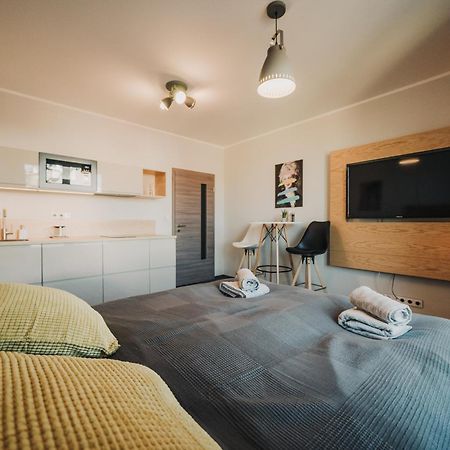 Citybeat Apartments, 400M From The Square Plzen Luaran gambar